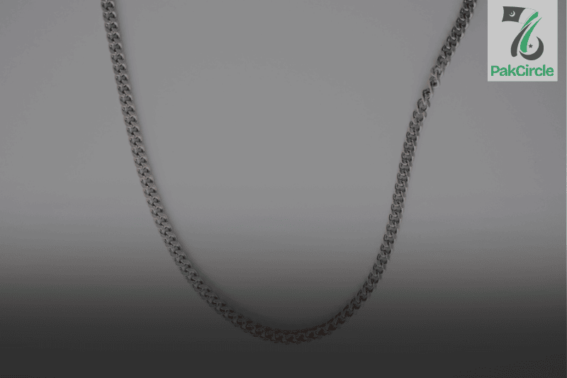 Slip Chain Necklace: Elegant, Versatile, and Timeless Jewelry